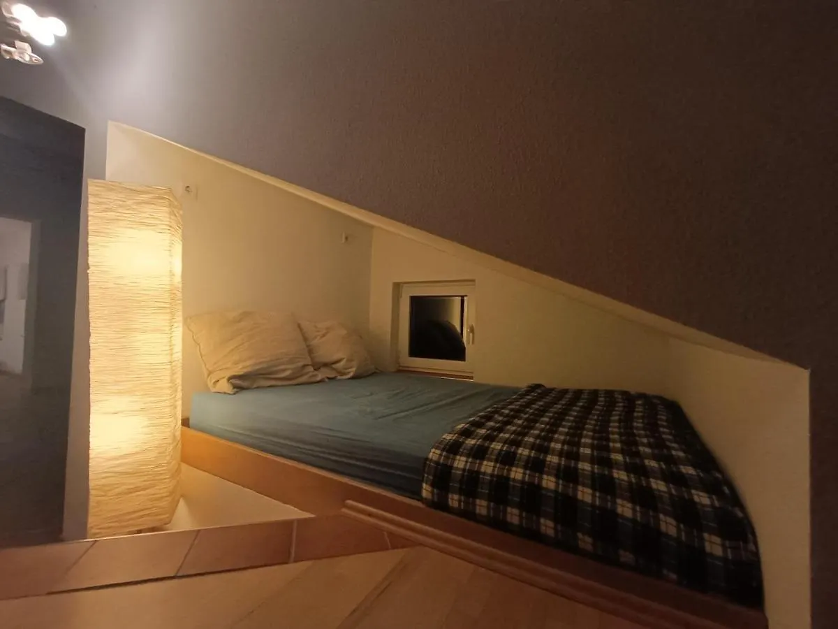 Sunny Room In Sunny House In A Quiet Location Viena