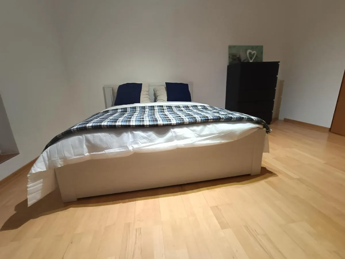 Sunny Room In Sunny House In A Quiet Location Viena