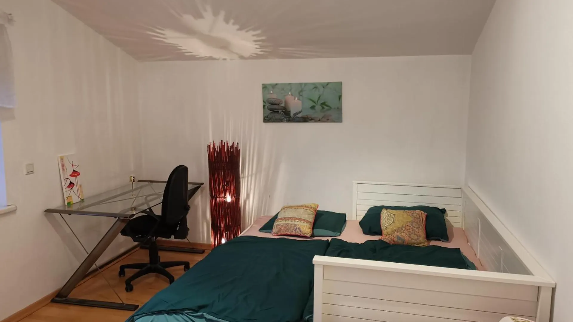 Sunny Room In Sunny House In A Quiet Location Viena Austria