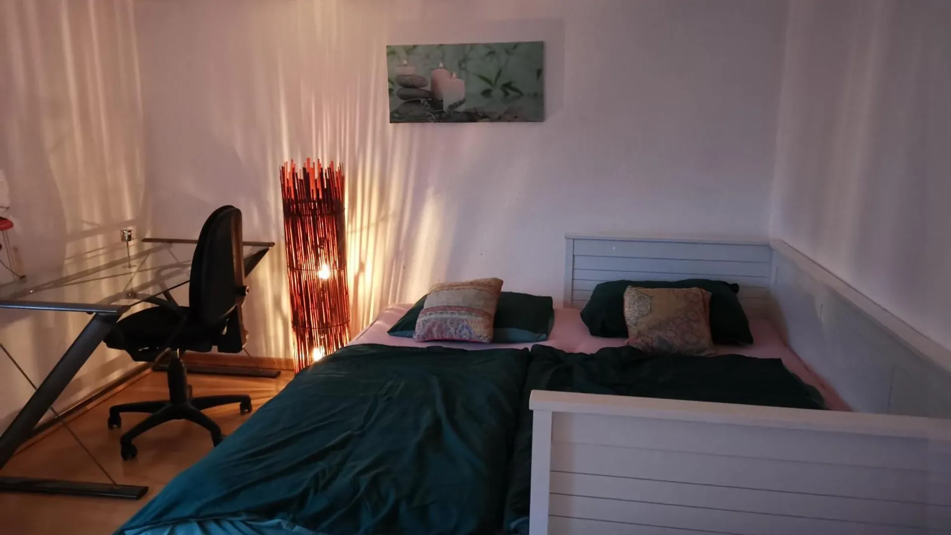 Sunny Room In Sunny House In A Quiet Location Viena Habitación en casa particular